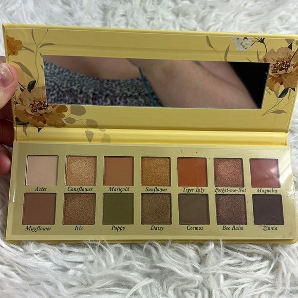 Laura Geller Wildflower Wishes Palette - Picture 4 of 6